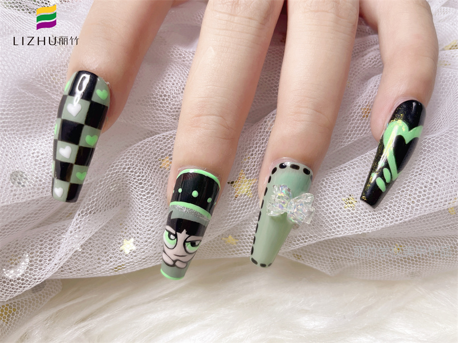 卡通棋盤格美甲，南寧美甲學校實訓作品