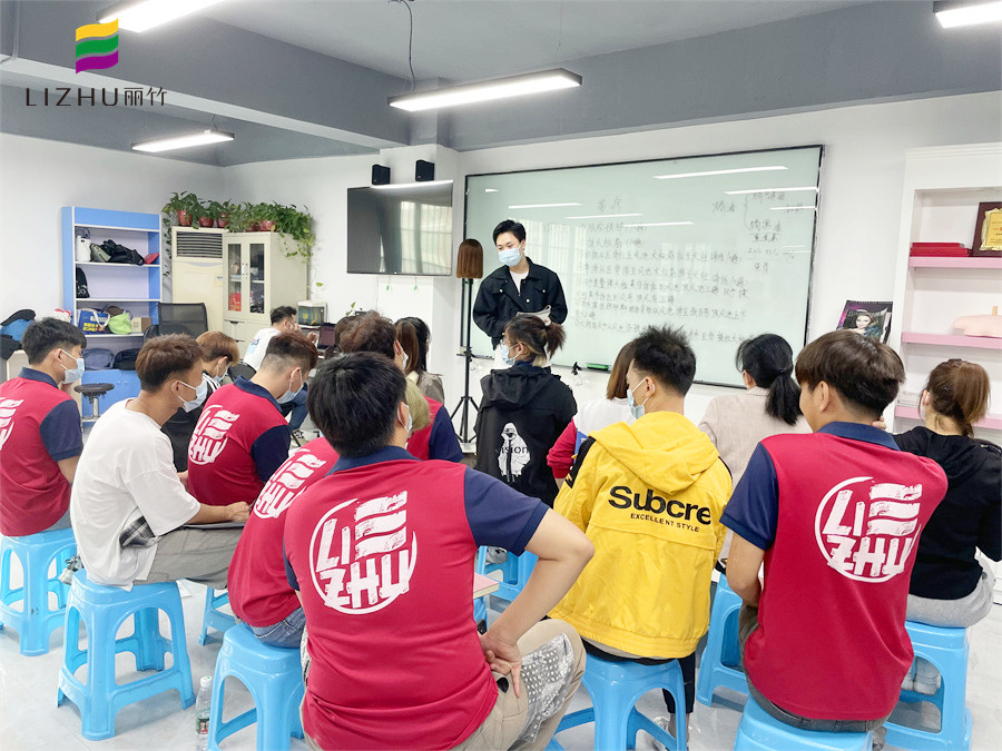 生姜洗頭的好處？南寧美發(fā)洗護學校理論講解