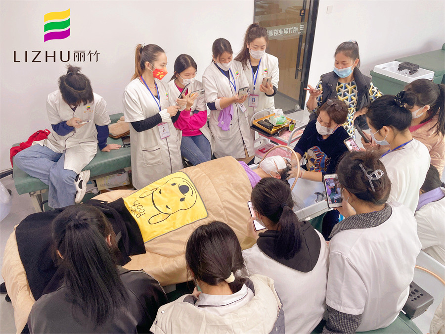 南寧養(yǎng)生頭療洗護課程 ，麗竹學(xué)校美容專業(yè)內(nèi)容