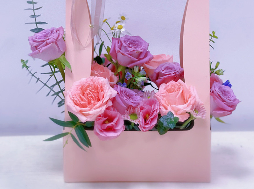 清新韓式花籃，廣西花藝職業(yè)學(xué)校邀您共享韓式浪漫