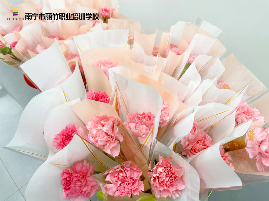 麗竹學校3·8女神節(jié)，定制專屬你的美麗