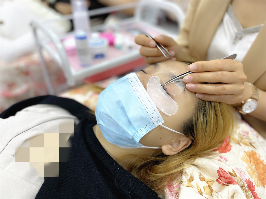 南寧美睫嫁接睫毛培訓(xùn)：嫁接睫毛是什么？