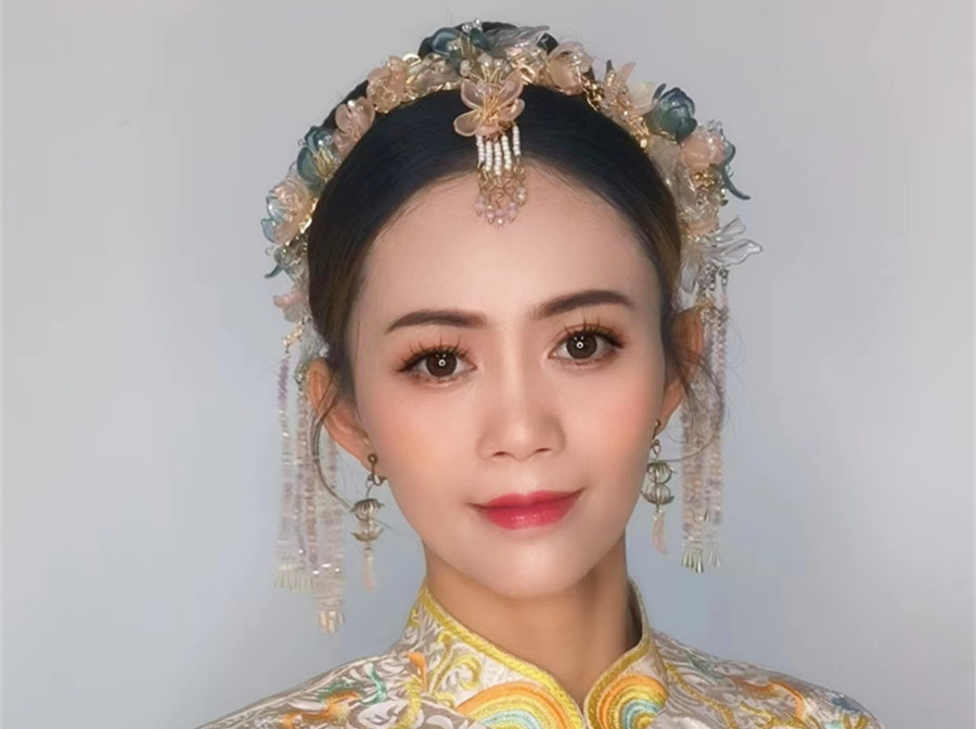 國風(fēng)新娘造型，廣西新娘彩妝造型學(xué)校演繹中國美