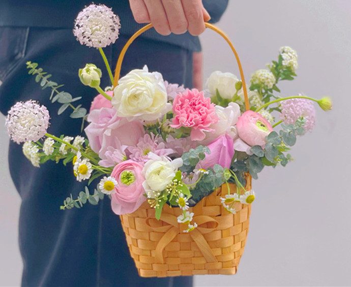 韓式手提花籃，南寧鮮花培訓(xùn)作品