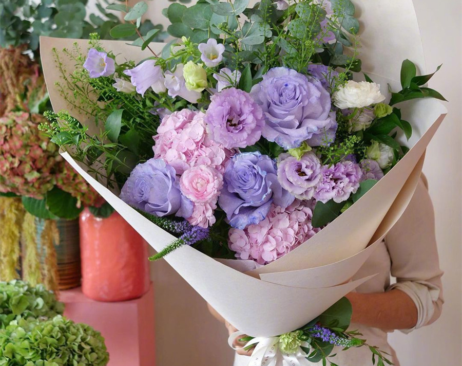 韓系甜美花束，廣西花藝插花造型學校浪漫推薦