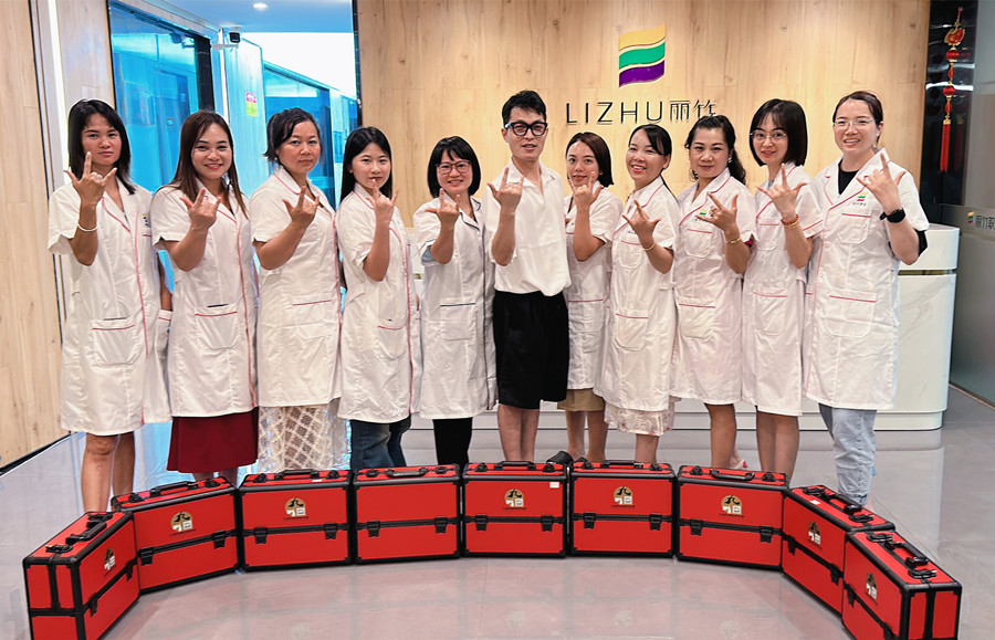 紋繡畢業(yè)感言：麗竹紋繡全能大師班，加油！