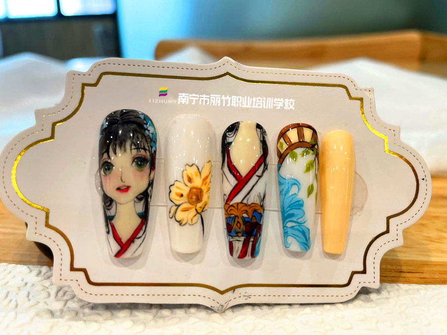 古風(fēng)人物彩繪美甲，廣西美甲培訓(xùn)作品