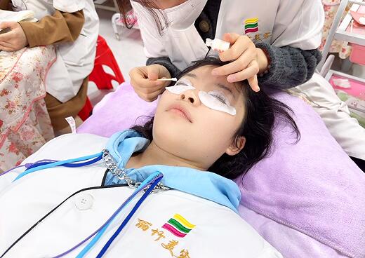 眼部護理：眼膜正確的使用方法