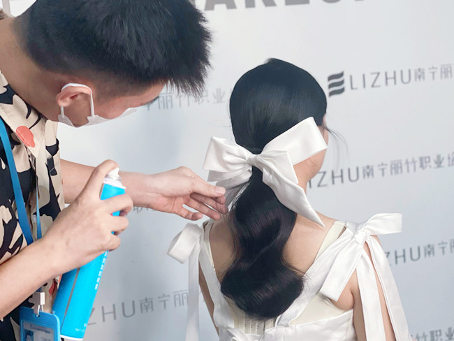 簡(jiǎn)約韓式新娘手法要點(diǎn)概述，廣西化妝學(xué)校教學(xué)筆記