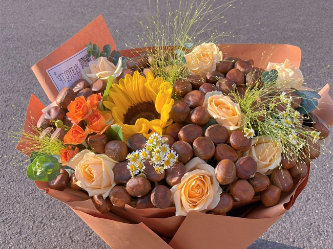 廣西學花藝技術：創(chuàng)意板栗花束