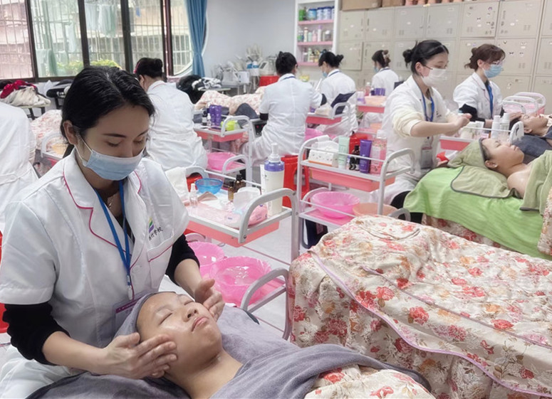 如何進行面部提升，廣西美容技術(shù)培訓(xùn)學(xué)校教學(xué)