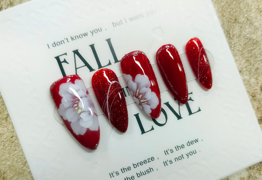 3D甲排筆美繪畫技巧，告訴你南寧美甲培訓(xùn)去哪里？