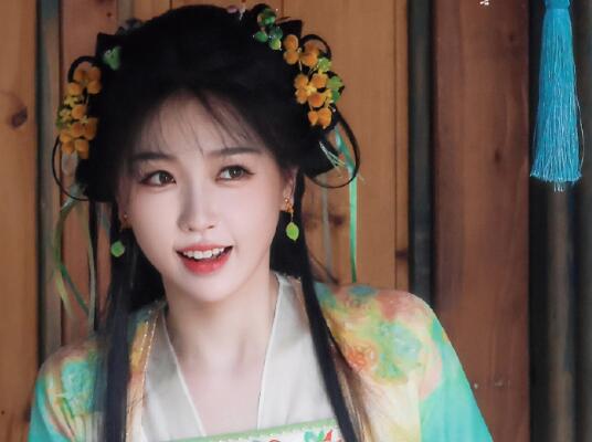 《黑蓮花攻略手冊(cè)》虞書欣凌妙妙?yuàn)y容教程