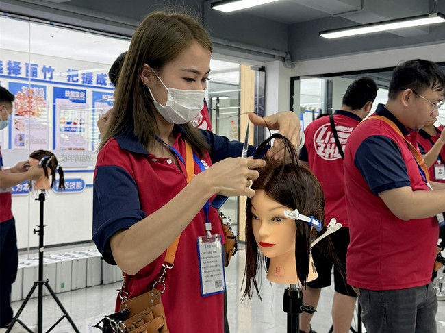 南寧專業(yè)美發(fā)培訓：垂直分線&垂直分配