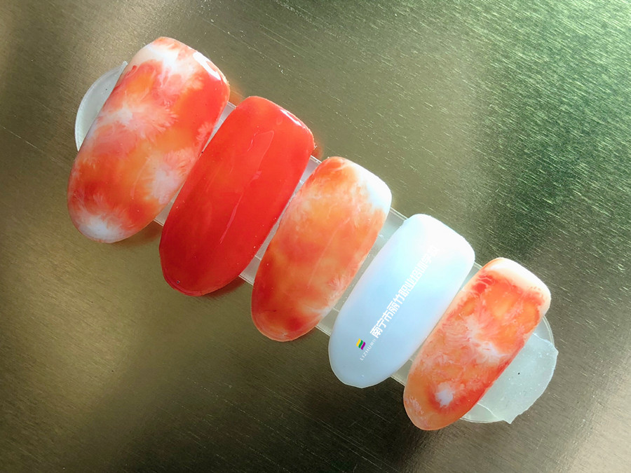 暈染美甲如何銜接自然的方法，美甲教程新手入門