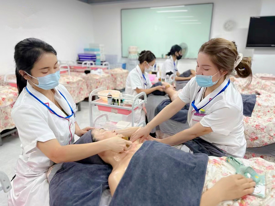 你適合做肩頸刮（sha）痧嗎？零基礎(chǔ)美容教學(xué)