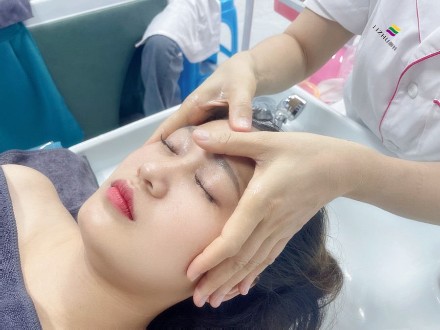 睡出來的好皮膚，南寧美容皮膚護(hù)解析