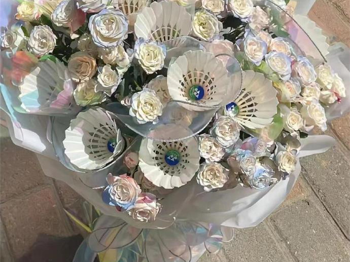 羽毛球花束，南寧鮮花花藝職業(yè)學(xué)校分享