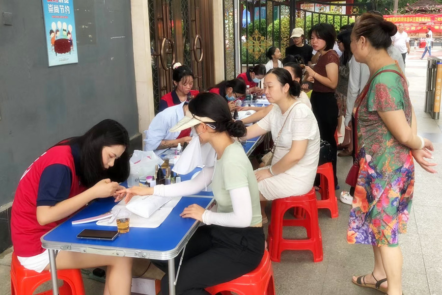 南寧美甲培訓(xùn)社會報告，告訴你南寧學(xué)美甲哪里有實力？