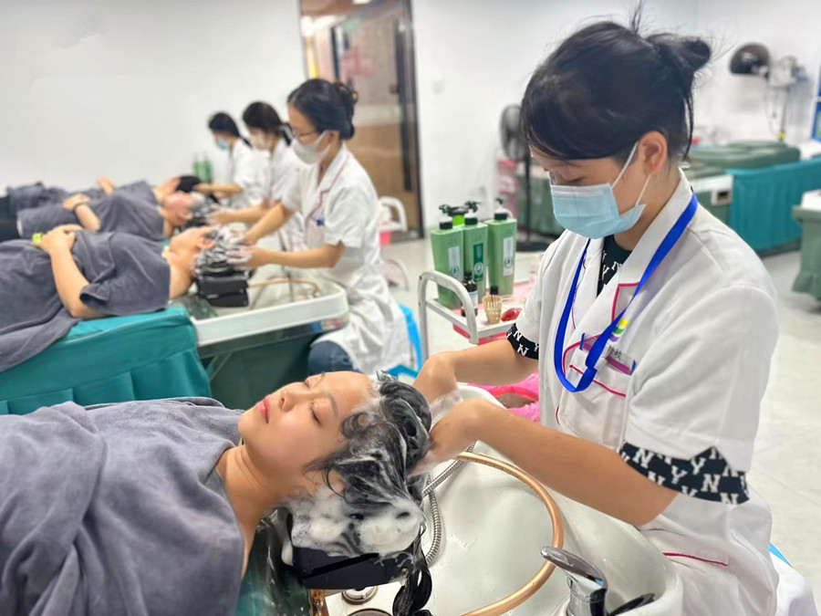 頭療養(yǎng)發(fā)有什么項目？南寧頭療培訓(xùn)學(xué)校課程講解