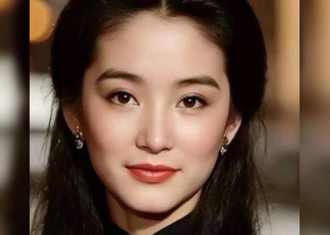 南寧彩妝職業(yè)：港風英氣骨相妝