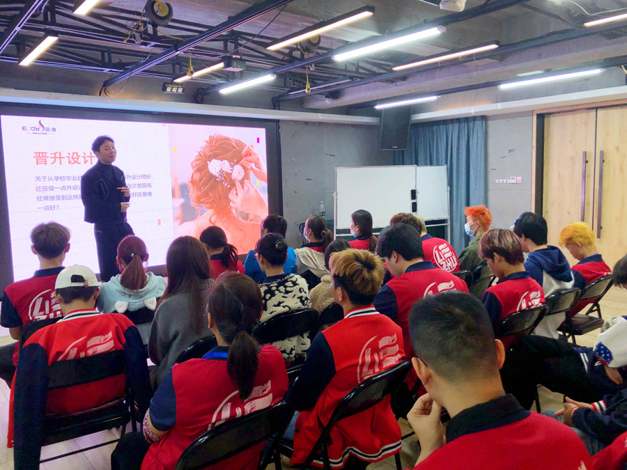 廣西美發(fā)畢業(yè)找工作：印·覺形象設(shè)計(jì)機(jī)構(gòu)專場(chǎng)