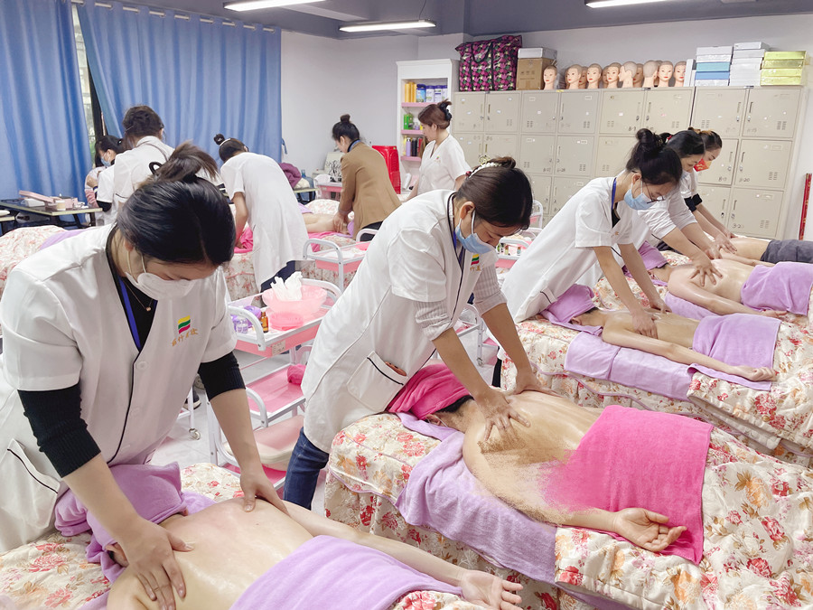 肩部按摩操作注意事項，廣西美容健康管理手法講解