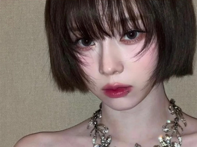 金玟庭眼妝教程，從零開(kāi)始學(xué)化妝南寧