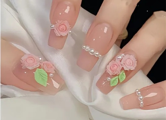 甜美系開春美甲，南寧專業(yè)美甲師推薦