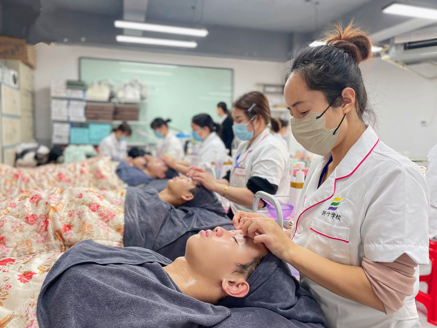 課堂實況 | 南寧美容護(hù)膚培訓(xùn)實操