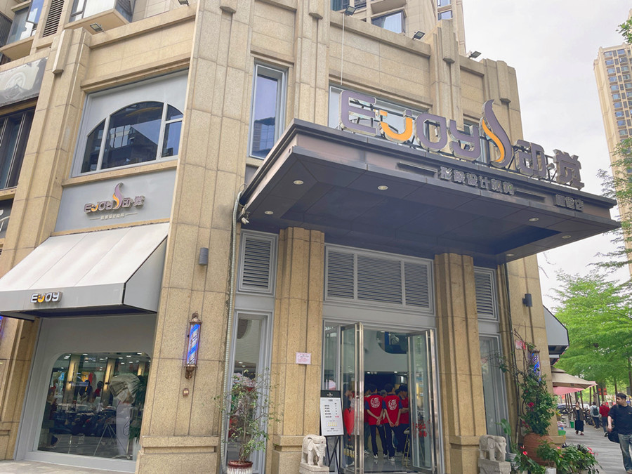 有圖有真相！南寧美發(fā)畢業(yè)就業(yè)到店參觀