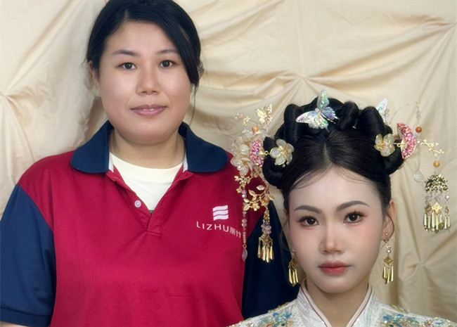 新中式秀禾，南寧化妝學(xué)校十大品牌