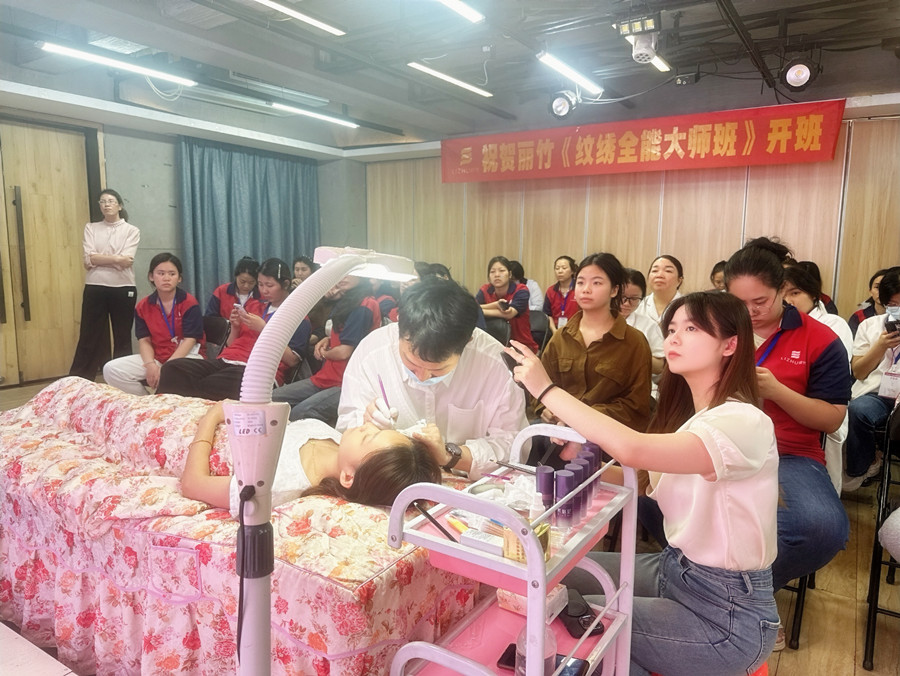 南寧紋繡培訓開班，技術拓客技巧大放送