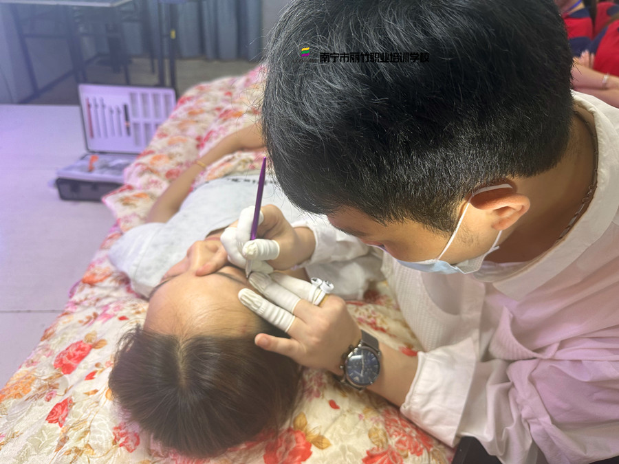 紋繡術(shù)后禁忌要點，廣西眉眼唇紋繡學(xué)校分享