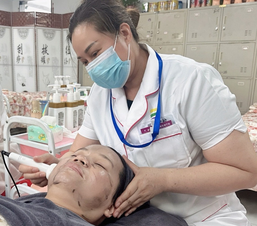 如何養(yǎng)出好皮膚的技巧，廣西皮膚管理學(xué)習(xí)