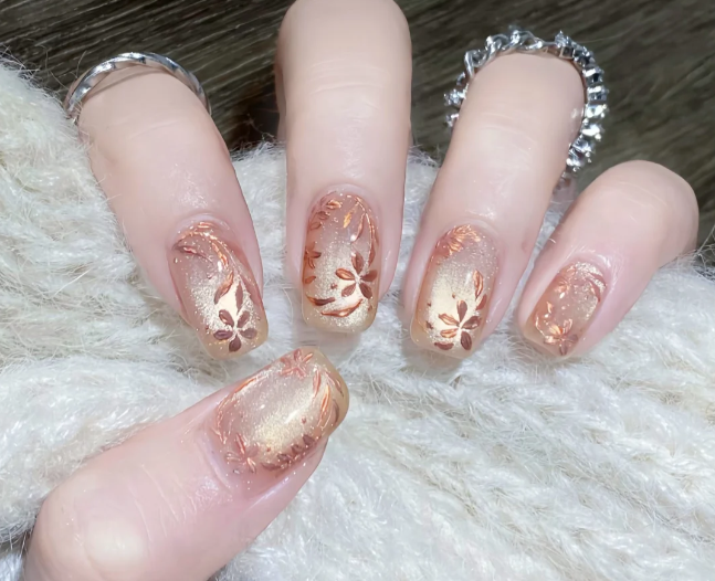 手繪金色琺瑯花美甲，0基礎(chǔ)學(xué)美甲南寧